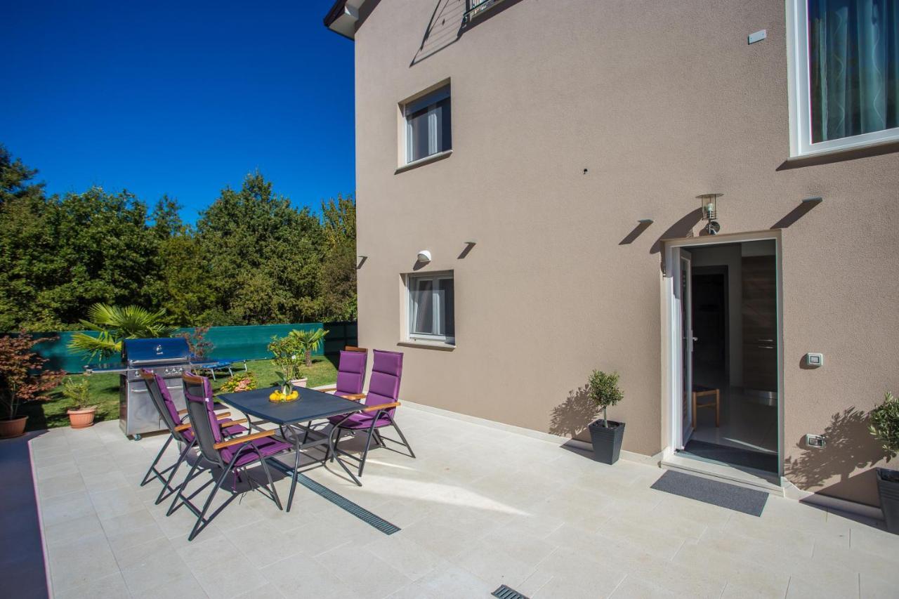 Zagar Apartment Пореч Экстерьер фото