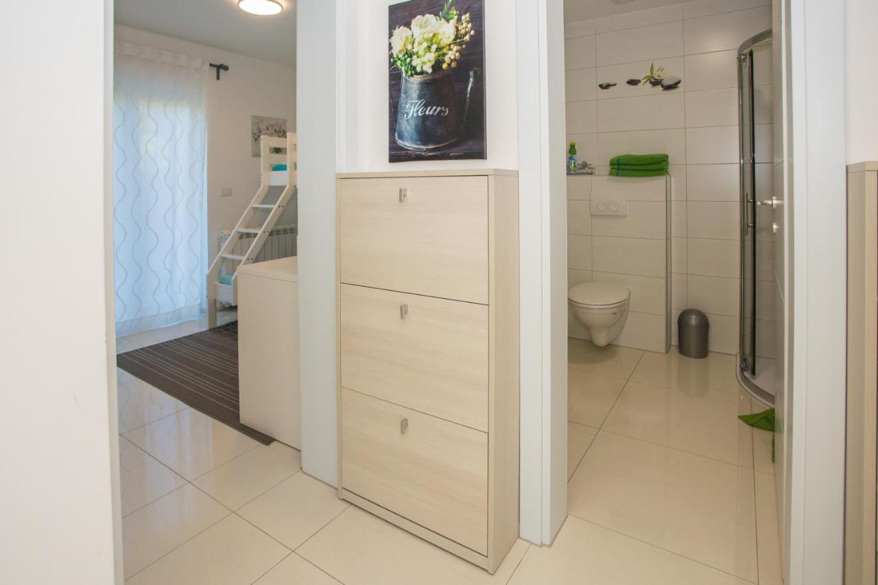 Zagar Apartment Пореч Экстерьер фото
