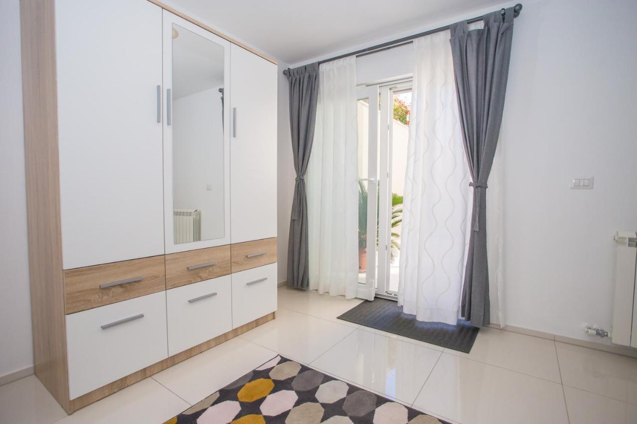 Zagar Apartment Пореч Экстерьер фото