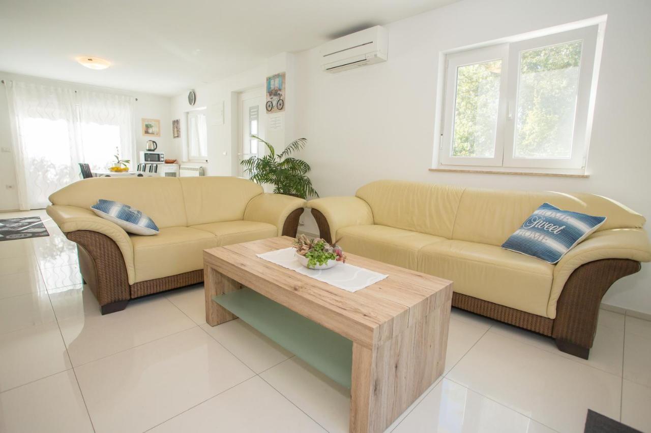 Zagar Apartment Пореч Экстерьер фото