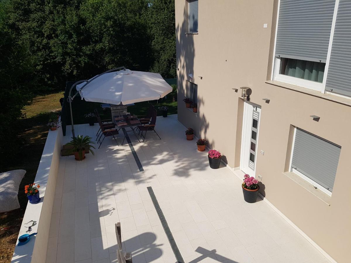Zagar Apartment Пореч Экстерьер фото