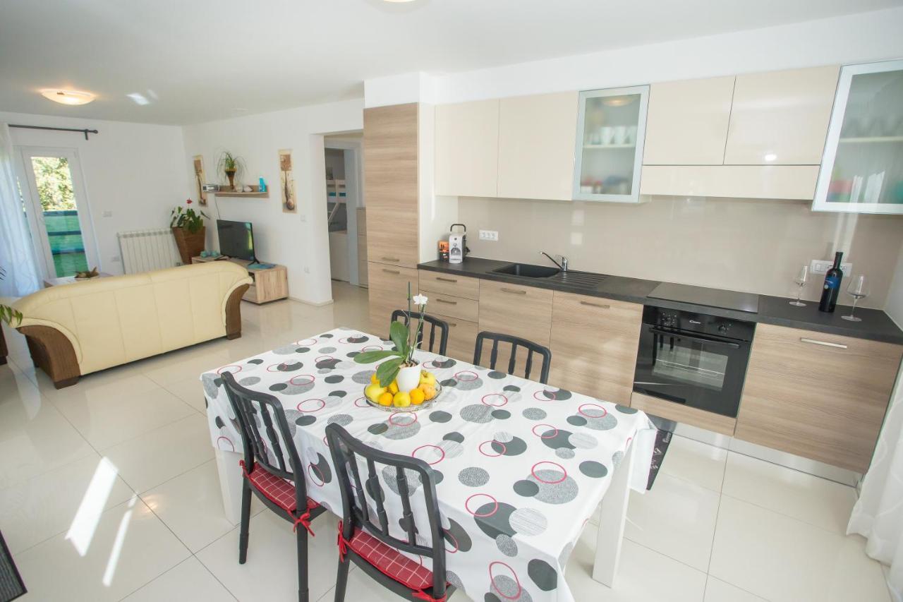 Zagar Apartment Пореч Экстерьер фото
