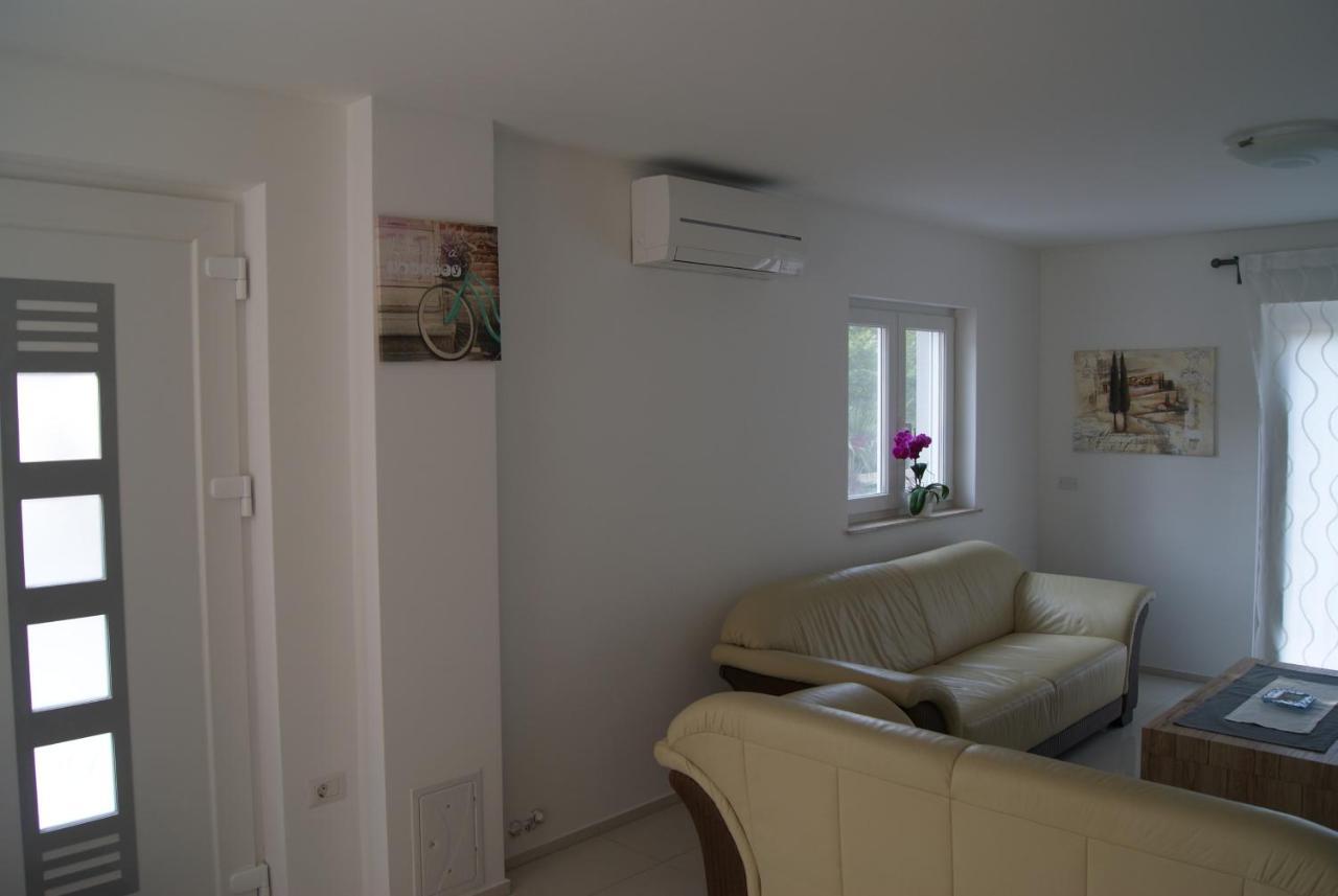 Zagar Apartment Пореч Экстерьер фото