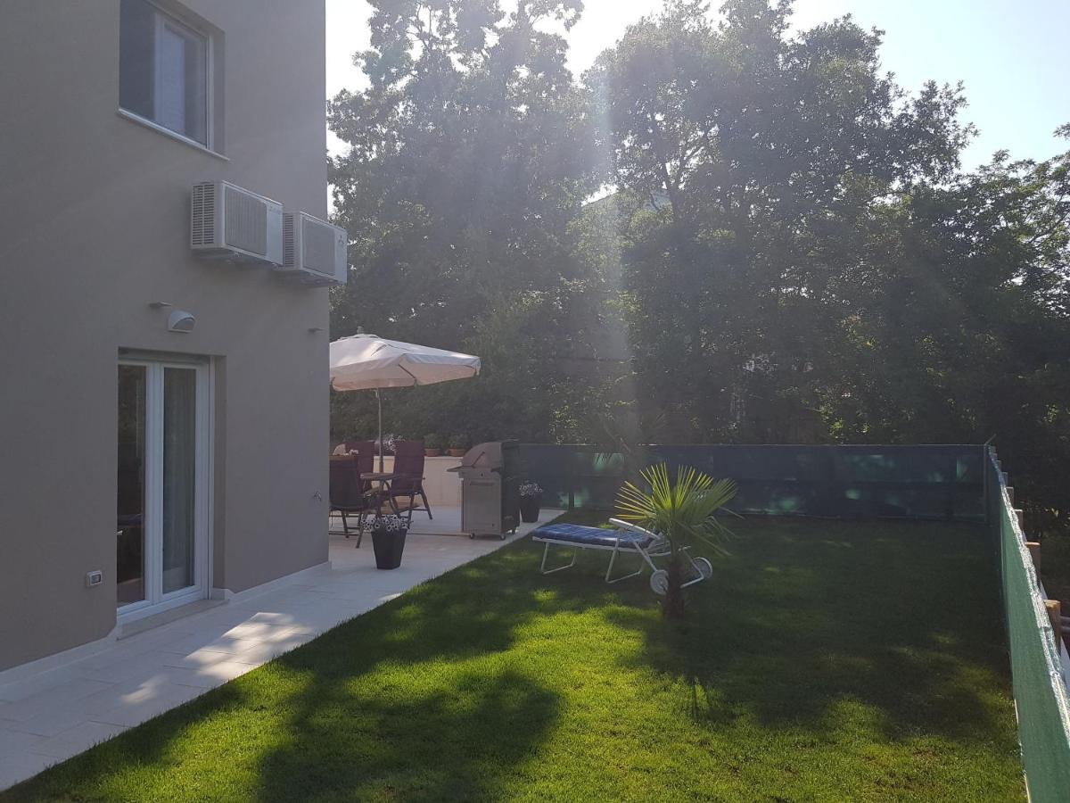 Zagar Apartment Пореч Экстерьер фото
