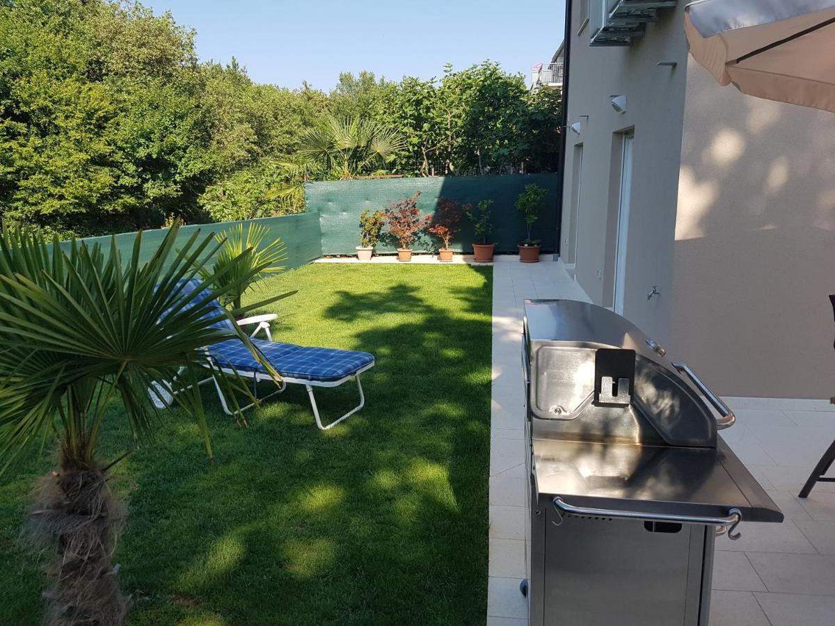 Zagar Apartment Пореч Экстерьер фото